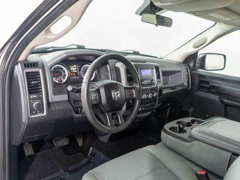 Used 2017 RAM 1500 Tradesman w/ Chrome Appearance Group AWD/4WD image 10