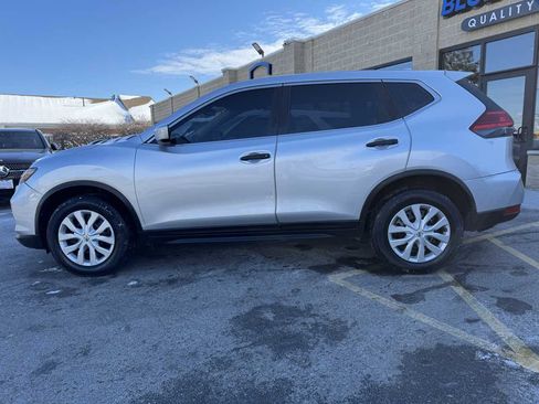 Used 2017 Nissan Rogue S image 8