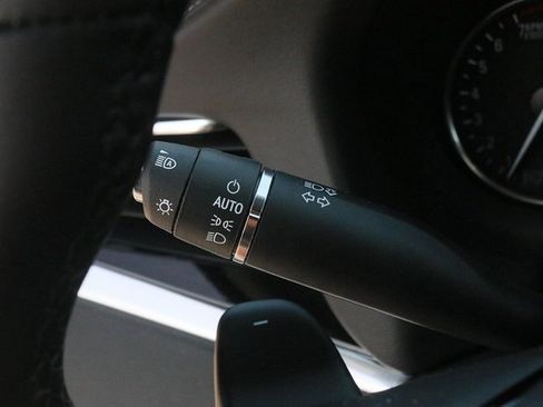 Used 2024 Buick Enclave Avenir w/ Avenir Technology Package image 22