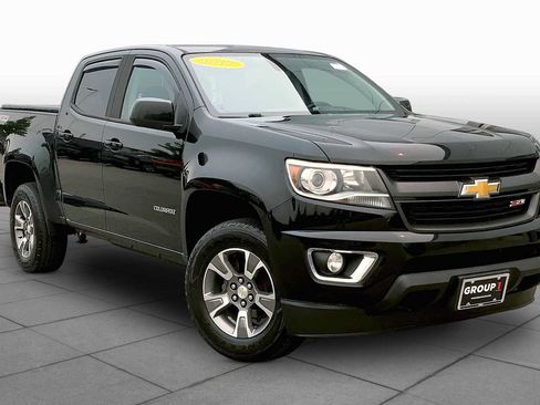 Used 2017 Chevrolet Colorado Z71 AWD/4WD image 3