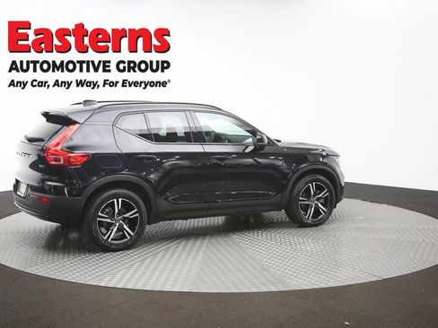 Used 2024 Volvo XC40 B5 Core AWD/4WD image 43