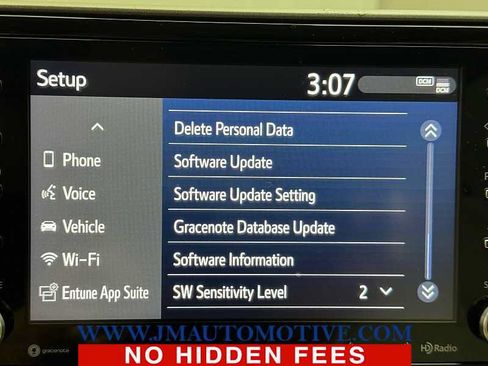Used 2021 Toyota Highlander XLE AWD/4WD image 33