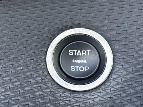 Used 2023 Land Rover Range Rover Evoque S AWD/4WD image 23