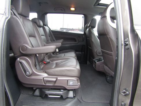 Used 2019 Honda Odyssey EX-L image 14