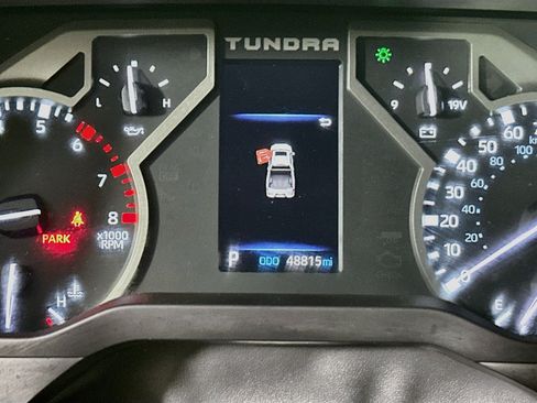 Used 2025 Toyota Tundra SR5 w/ SR5 Premium Package AWD/4WD image 19