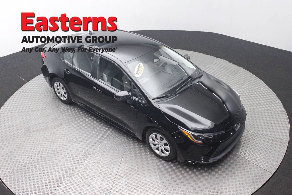Used 2024 Toyota Corolla LE FWD image 5