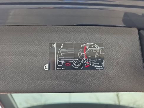 Used 2023 Volvo XC90 B6 Plus w/ Protection Package Premier image 7