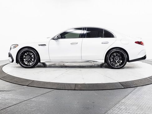 Used 2025 Mercedes-Benz E 53 AMG e 4MATIC Sedan image 4