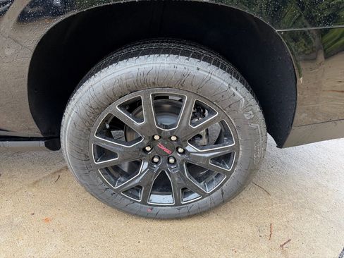 New 2026 GMC Yukon XL Denali image 42