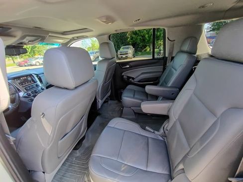 Used 2015 Chevrolet Suburban LT w/ Luxury Package AWD/4WD image 21