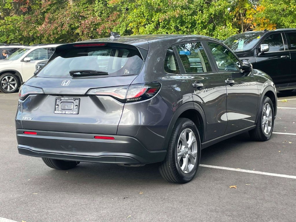 Certified 2023 Honda HR-V LX image 5