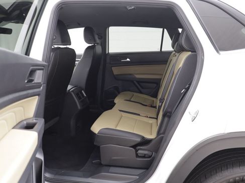 Used 2023 Volkswagen Atlas Cross Sport SE w/ Black Wheel Package AWD/4WD image 13