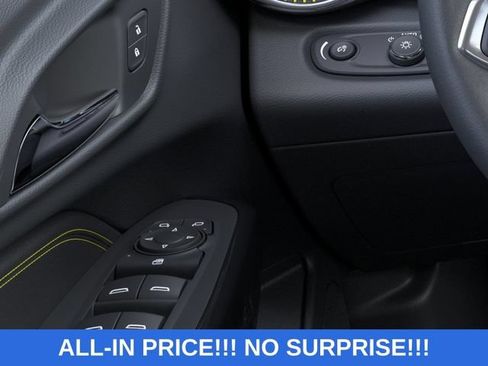 New 2026 Chevrolet Trax ACTIV w/ Sunroof Package FWD image 22