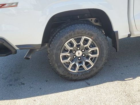 New 2026 Chevrolet Colorado Z71 w/ Technology Package AWD/4WD image 5
