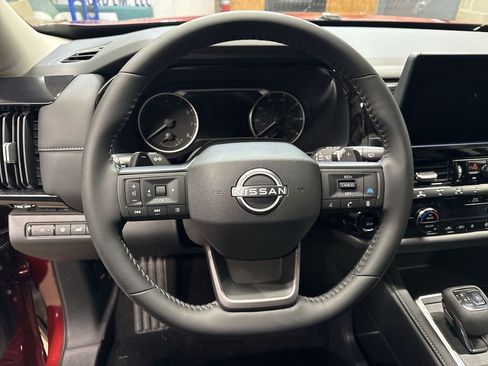 New 2026 Nissan Pathfinder SV image 11