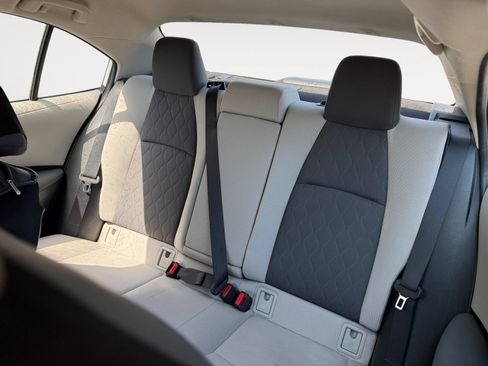 Used 2020 Toyota Corolla LE w/ Carpet Mat Package (TMS) FWD image 13