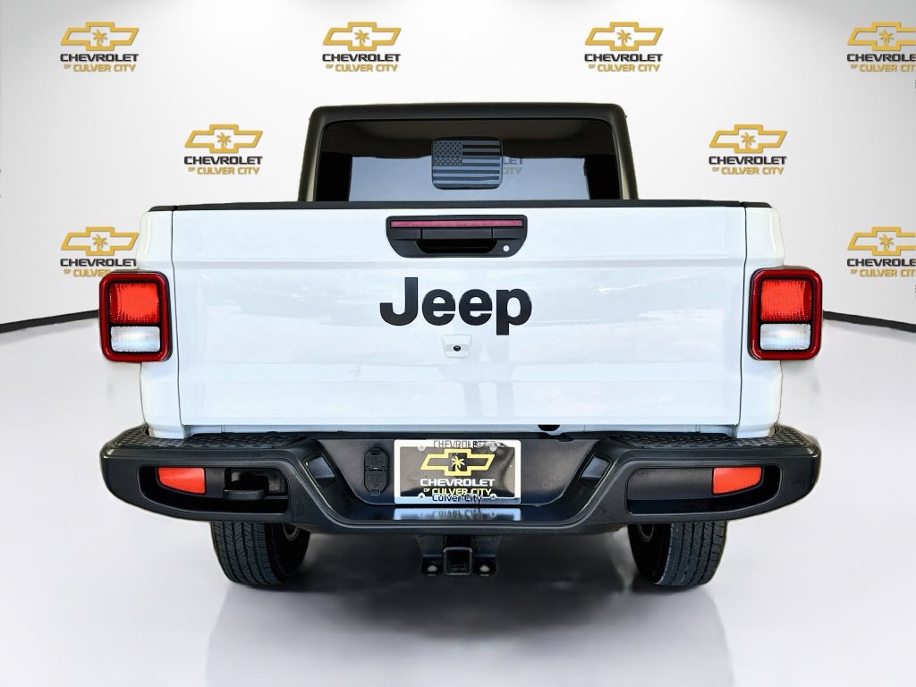 Used 2022 Jeep Gladiator Sport AWD/4WD image 7