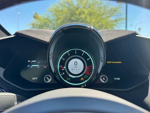 Used 2019 Aston Martin V8 Vantage Coupe RWD image 19