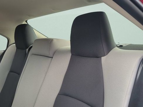 Used 2025 Toyota Corolla LE FWD image 10