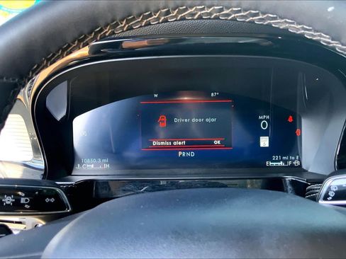 Certified 2025 Lincoln Corsair AWD w/ Equipment Group 101A image 26