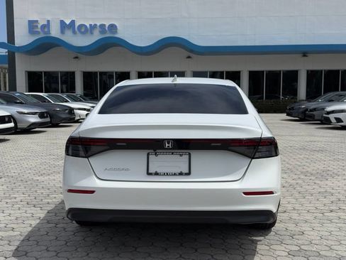 Used 2023 Honda Accord EX image 5