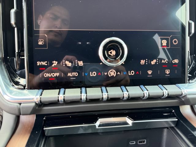 New 2026 GMC Yukon Denali RWD image 14