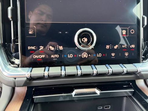 New 2026 GMC Yukon Denali RWD image 14