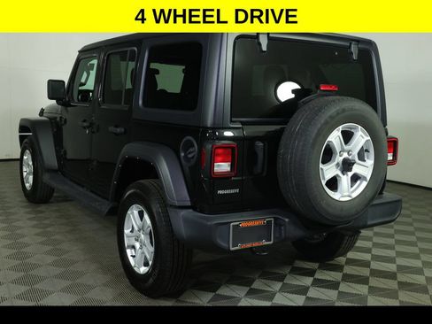 Used 2022 Jeep Wrangler Unlimited Sport AWD/4WD image 4