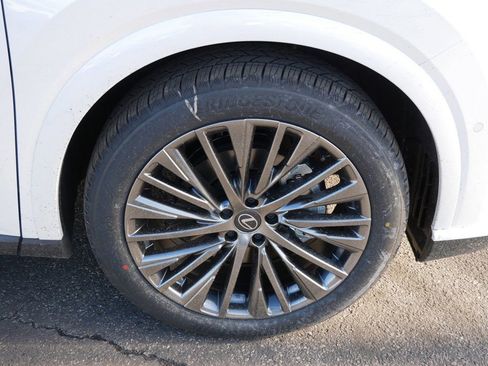 New 2026 Lexus RX 450h AWD image 7