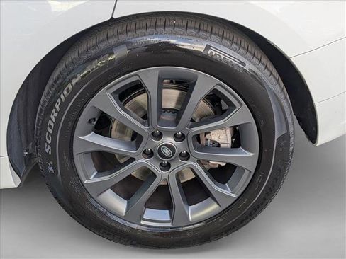 Certified 2025 Land Rover Range Rover Sport Dynamic SE AWD/4WD image 25
