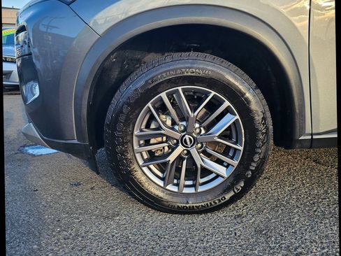 Used 2023 Nissan Rogue S AWD/4WD image 6