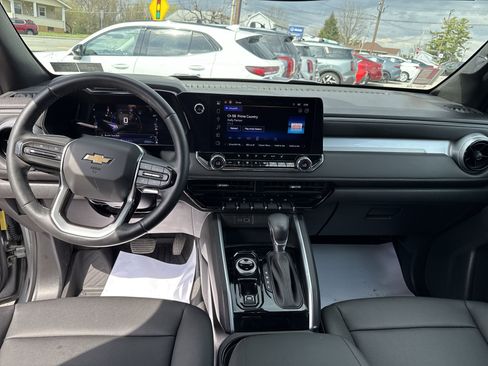 Used 2023 Chevrolet Colorado LT w/ LT Convenience Package III image 14