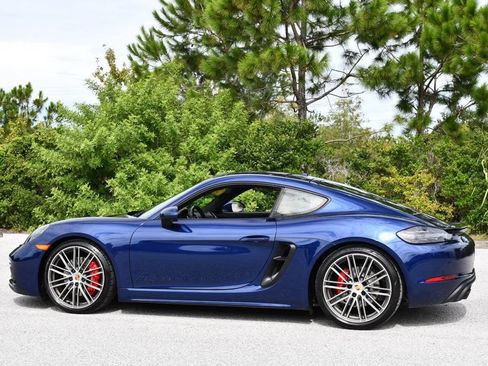 Used 2022 Porsche 718 Cayman GTS RWD image 26