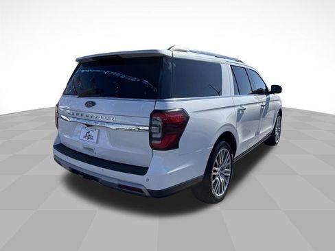 Used 2022 Ford Expedition Max Limited image 6