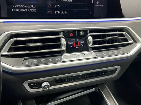Used 2020 BMW X7 xDrive40i w/ Premium Package AWD/4WD image 28