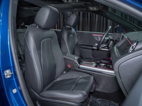 Certified 2025 Mercedes-Benz GLA 250 image 13