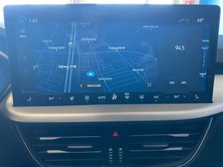 Used 2024 Ford Escape Platinum video 3