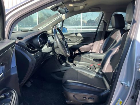 Used 2018 Buick Encore Preferred image 11