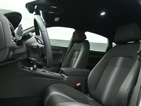 Used 2025 Honda Civic Sport image 15