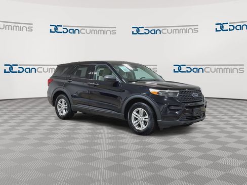 Used 2022 Ford Explorer 4WD image 2