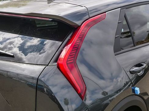 New 2026 Kia Niro LX FWD image 8