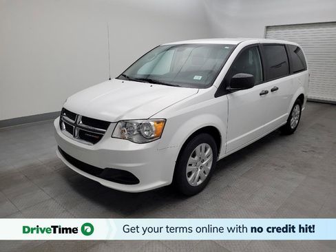 Used 2019 Dodge Grand Caravan SE image 1