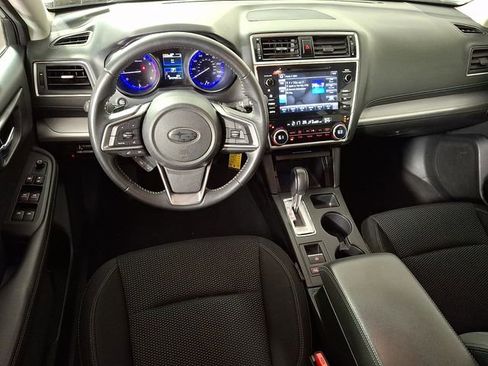 Used 2018 Subaru Outback 2.5i Premium AWD/4WD image 2