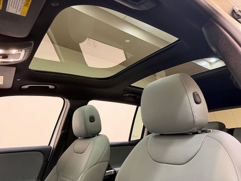 Certified 2026 Mercedes-Benz GLB 250 image 10