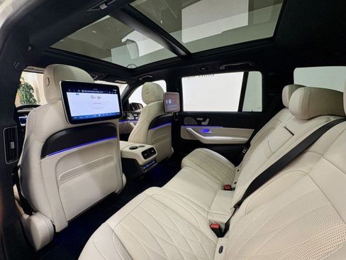 New 2026 Mercedes-Benz GLS 63 AMG 4MATIC image 29