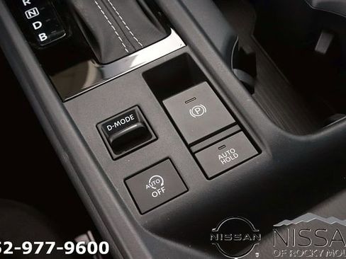 New 2026 Nissan Sentra SV FWD image 18