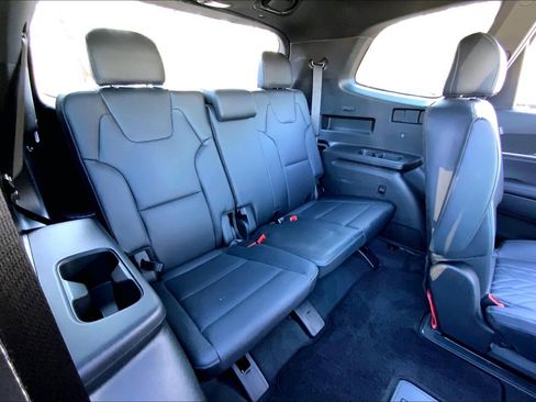 Used 2024 Kia Telluride EX X-Line image 30