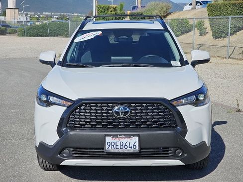Used 2024 Toyota Corolla Cross LE w/ Moonroof Package image 8