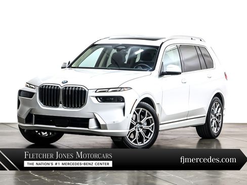 Used 2023 BMW X7 xDrive40i image 1