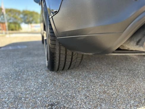 Used 2020 Porsche Cayenne image 9